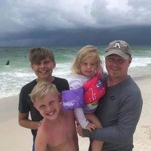 Meet your Posher, Colby